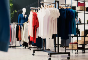 Unlocking Fashion Merchandising: A Path to Career Success